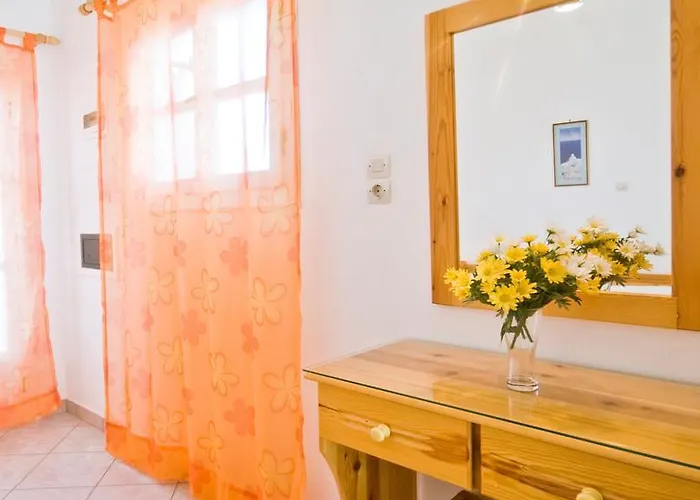 St.george Rooms&studios Pensión Playa de Perivolos