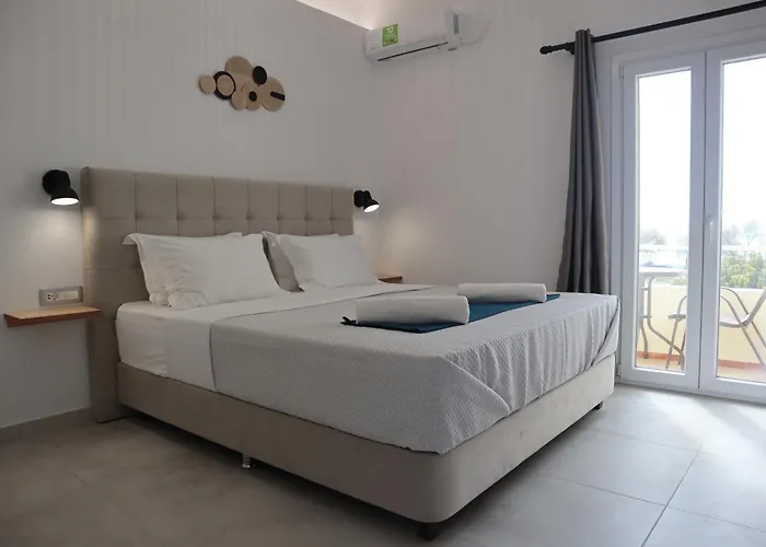 St.george Rooms&studios Playa de Perivolos