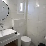 Guest house St.george & Perivolos (Santorini)