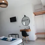 St.george & 4* Perivolos (Santorini)