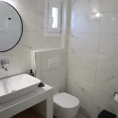 Gasthof St.george & Perivolos (Santorini)