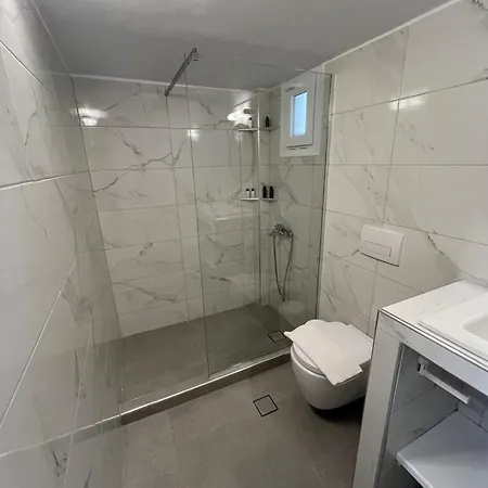 Gasthuis St.george & 4*