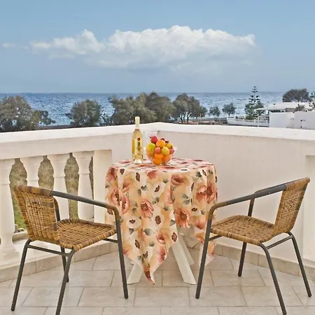 Gasthof St.george & Perivolos (Santorini)